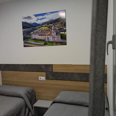 Hostal Rioja Condestable Logroño Exterior foto